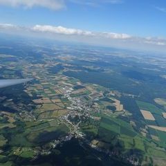 Verortung via Georeferenzierung der Kamera: Aufgenommen in der Nähe von Gemeinde Kleinmürbisch, 7540 Kleinmürbisch, Österreich in 2300 Meter